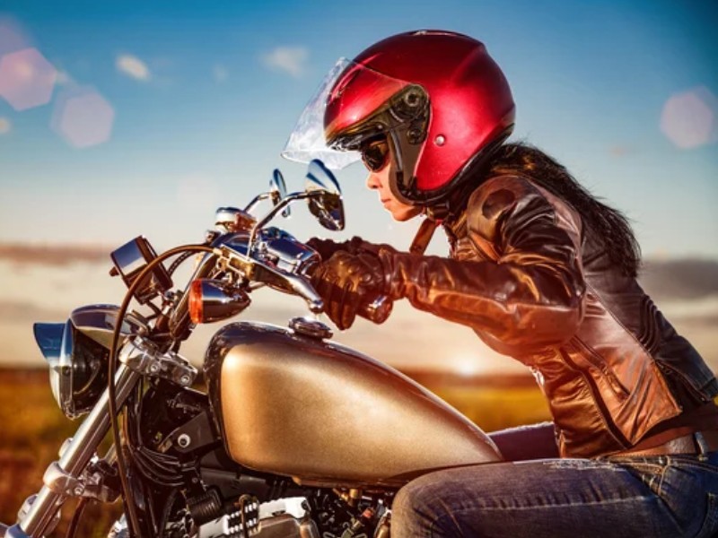 Ženske moto jakne nude zaštitu, udobnost i stil