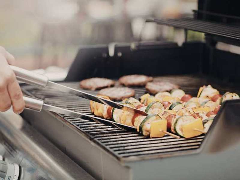 oprema za roštilj za pripremu hrane